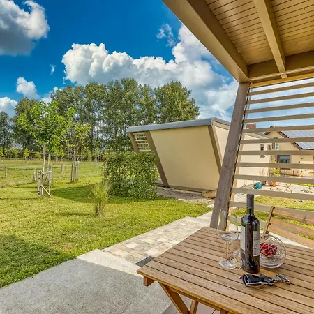 Apartment River View Mlinar Private - Happy *