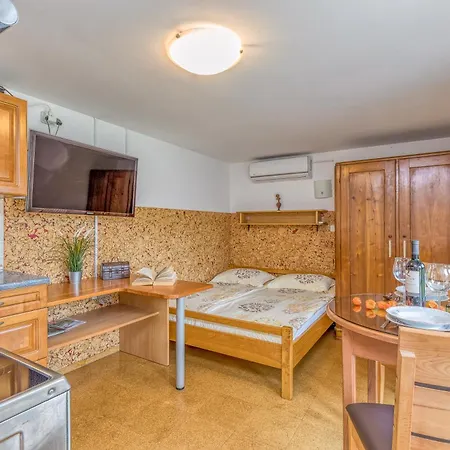 River View Mlinar Private - Happy Apartment *