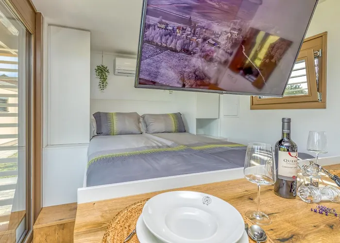 Апартаменты River View Mlinar Private - Happy